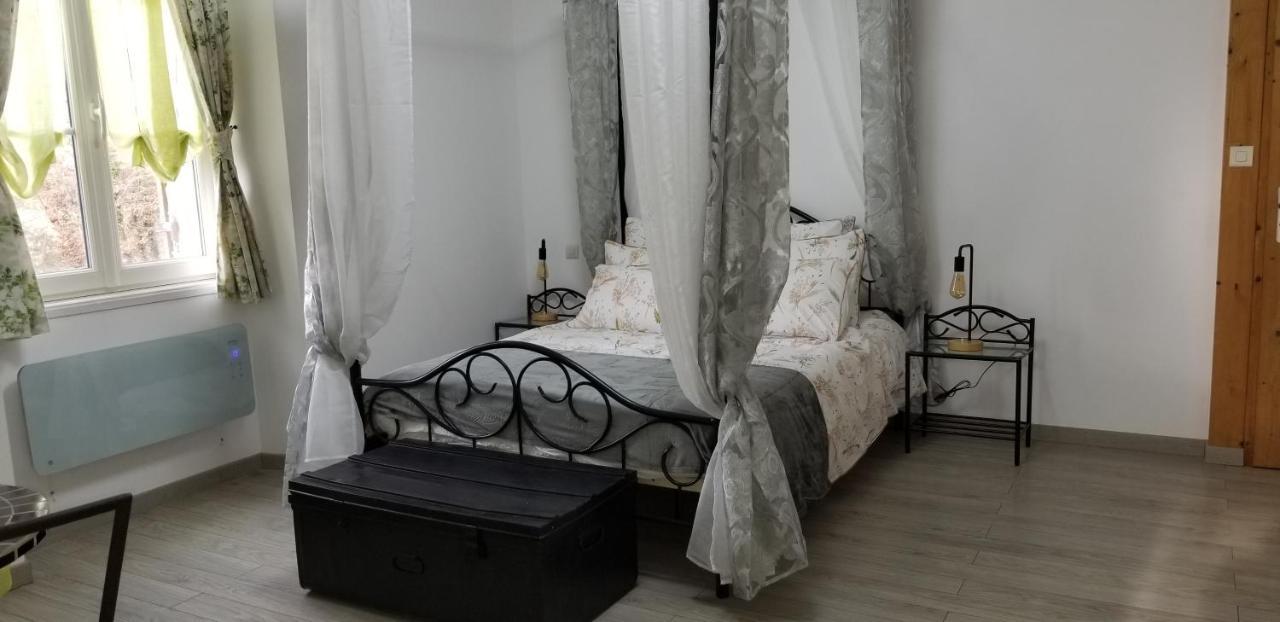 Moulin De L'Hoste Villa Larzac ภายนอก รูปภาพ